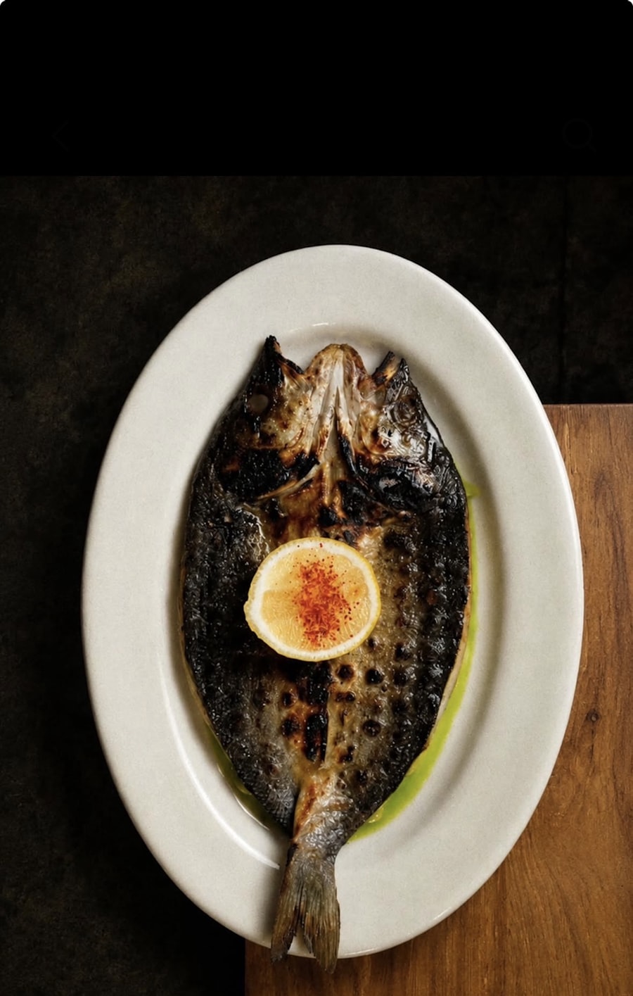 Pescado entero a la brasa